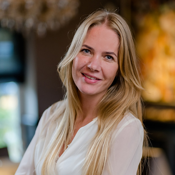 Jessica Elzinga Jessica Elzinga